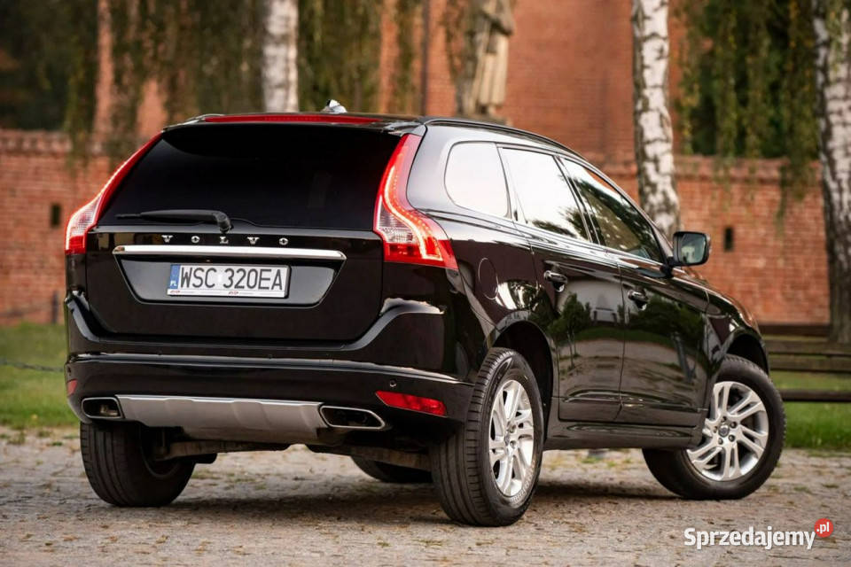 Volvo XC 60 D4 181 Webasto Grzana kierownica przyciemniane szyby Sochaczew