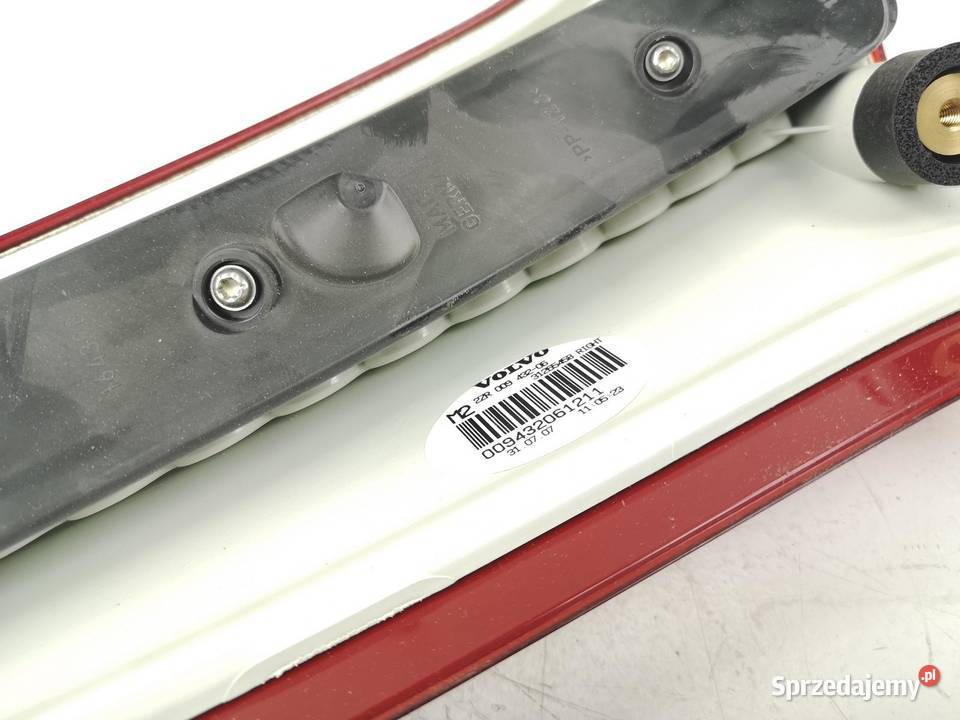 LAMPA PRAWY TYŁ VOLVO XC70 0813 V70 0810 oem Lampy cofania