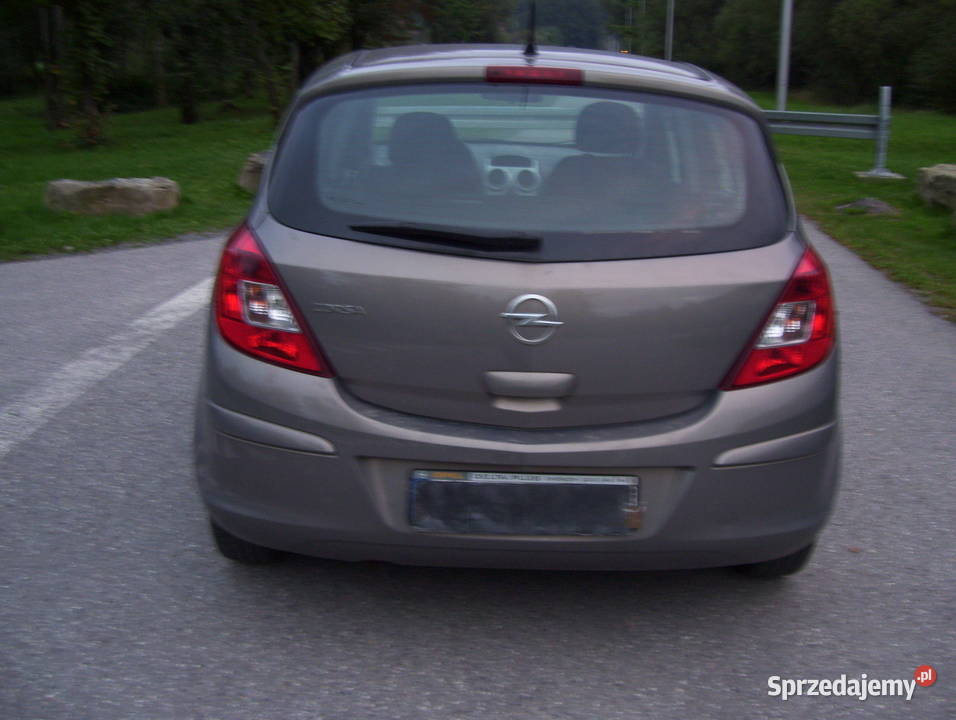 Prywatny Krajowy Opel Corsa D 2012r 12 16V 86 małopolskie Nowy Sącz