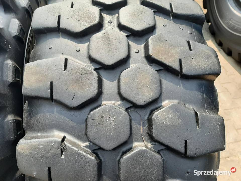 2x Opona używana 46070R24 175R24 MICHELIN 1400 24cale podlaskie Zaścianki