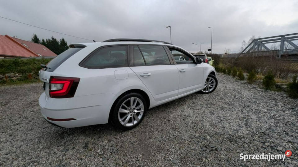 koda Octavia Panoramadach wersja Clever III 2013 dolnośląskie Kamienna Góra