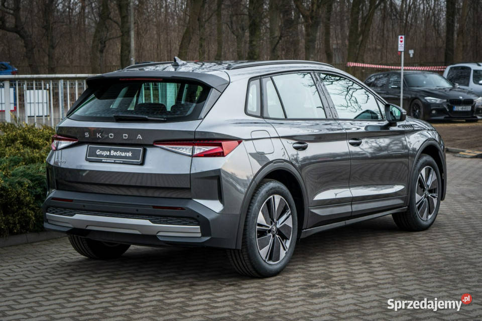 koda ELROQ 60 63kWh 204 Nowa elektryczna Skoda kamera cofania