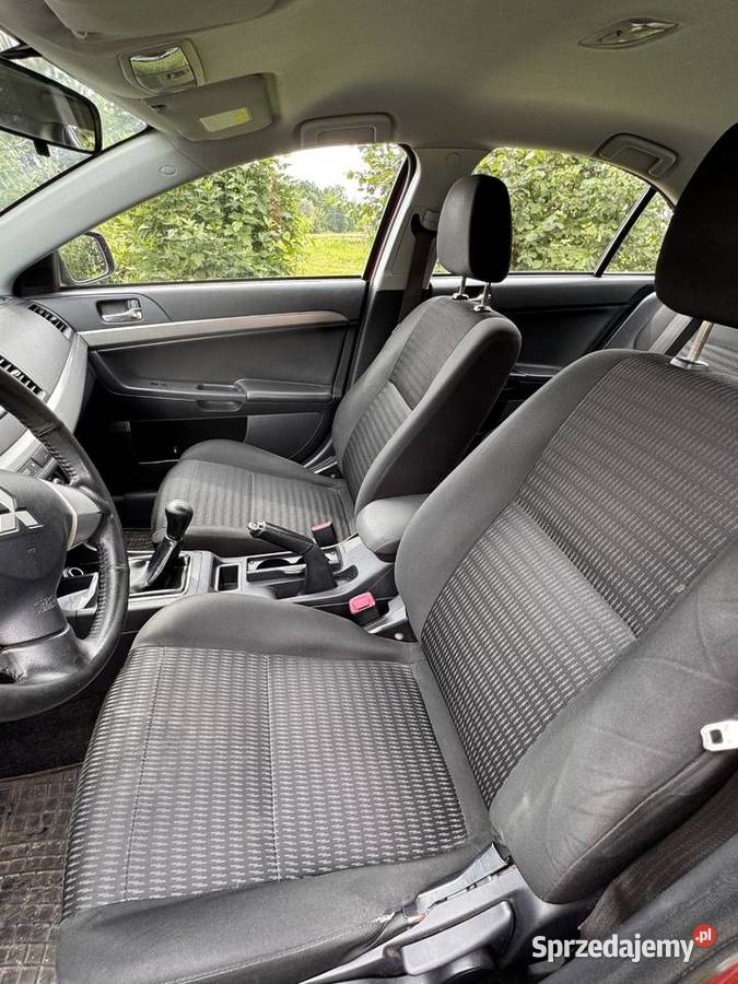 Mitsubishi lancer