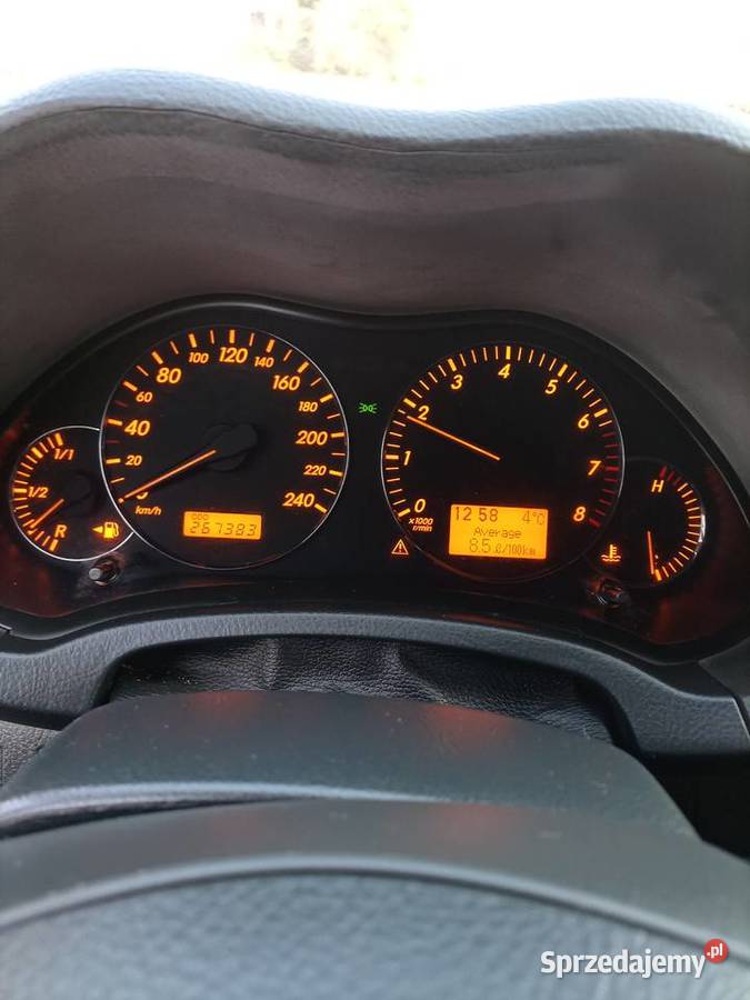 Toyota Avensis T25 18 benzyna gniazdo USB Radwanice sprzedam