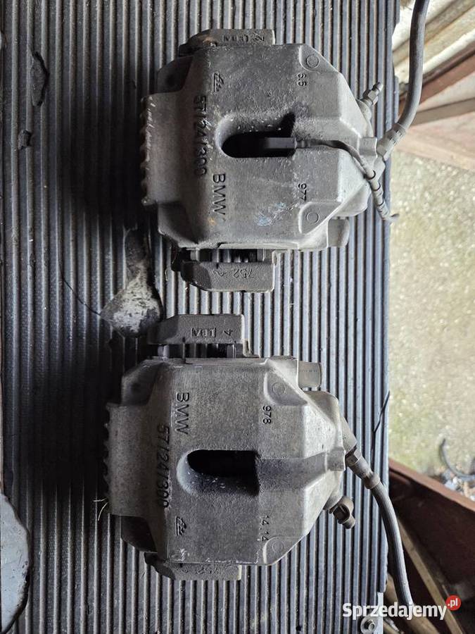 Zaciski przednie BMW E90 Łagów