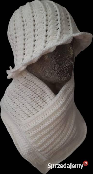 Kapelusik z kominem Nakrycia głowy