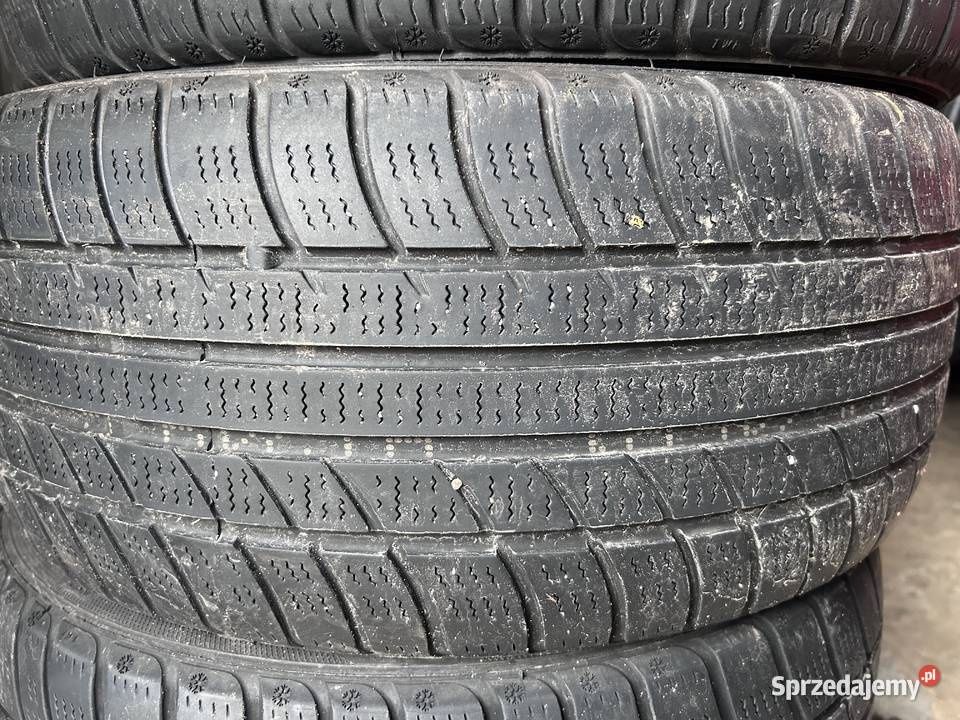 Opony ZIMOWE 22545 R17