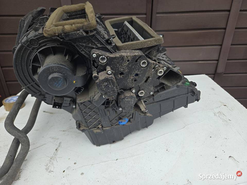 NAGRZEWNICA FORD C MK2 16 TDCI AV6N19B555AH