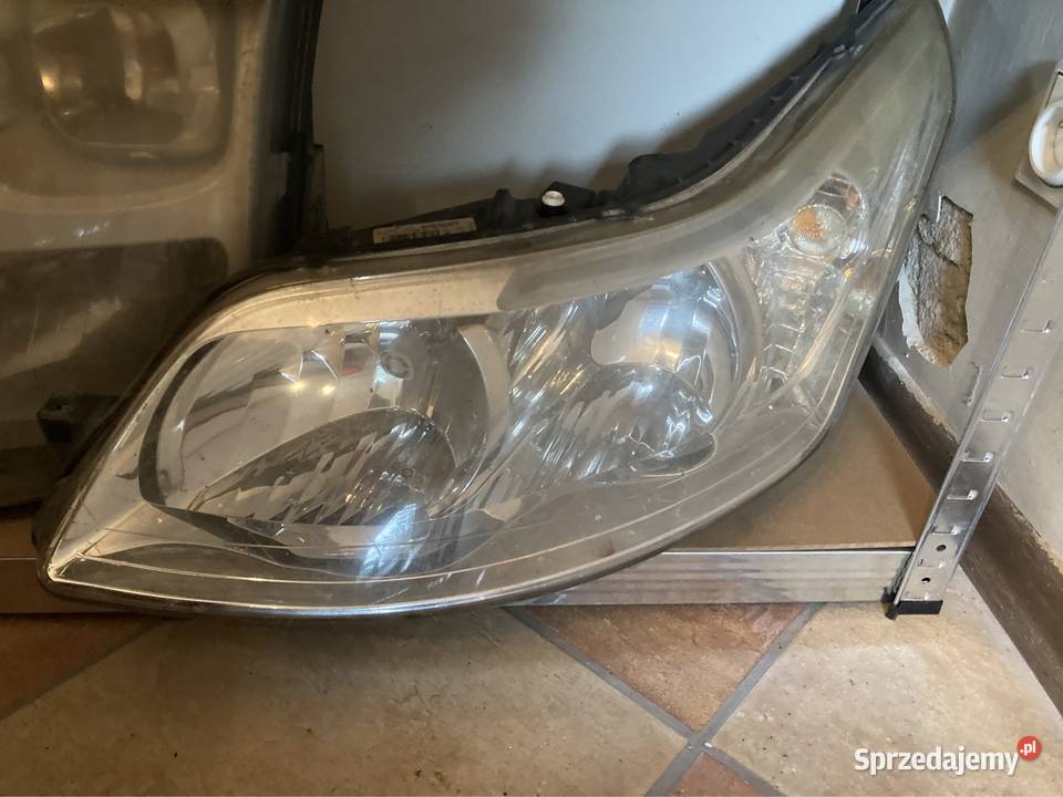 Lampa przednia Citroen C4 lewa śląskie Częstochowa
