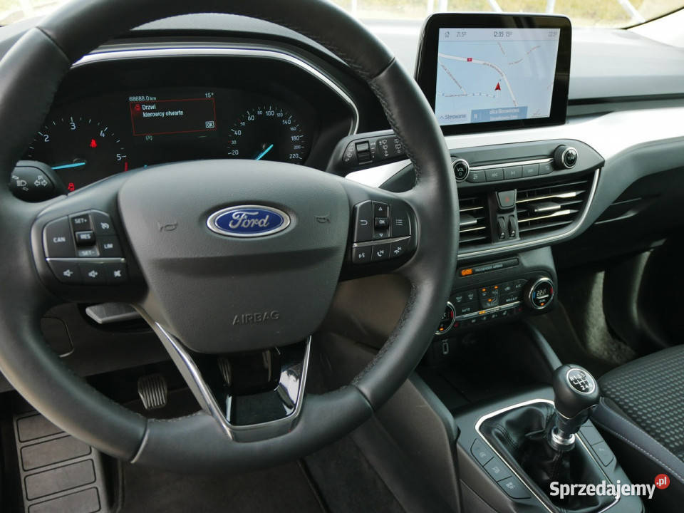 Ford Focus 15 EBlue 95 Titanium Pakiet zim Full przyciemniane szyby