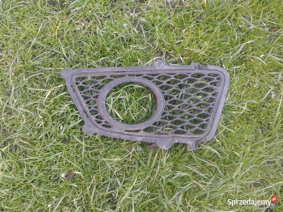 kratka ramka halogenu zderzaka prawa KIA osobowe Chełm