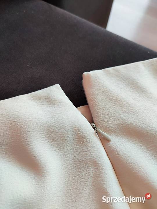 Elegancka Kremowa Spódnica Midi Styl Syrenkowy