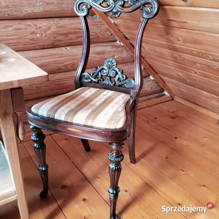 Stolik z wyjmowanym serwisem porcelanowym plus Kraków