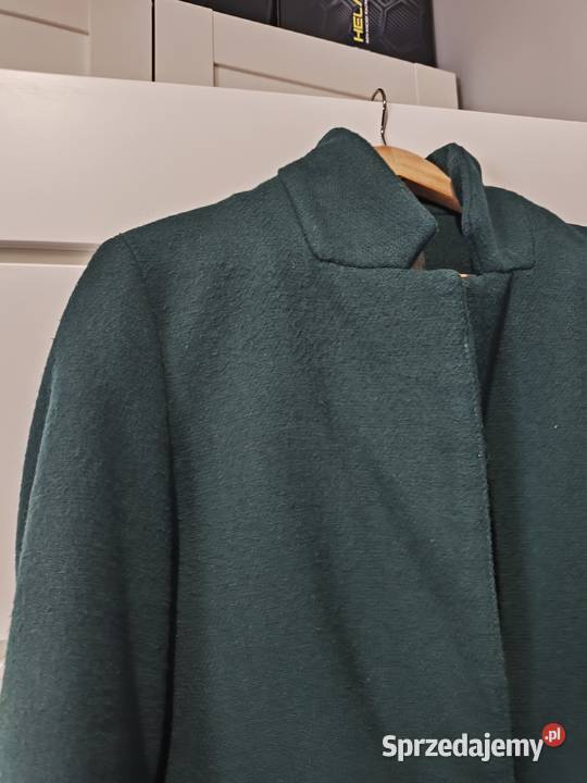 Płaszczyk damski Bershka rozmiar M butelkowa