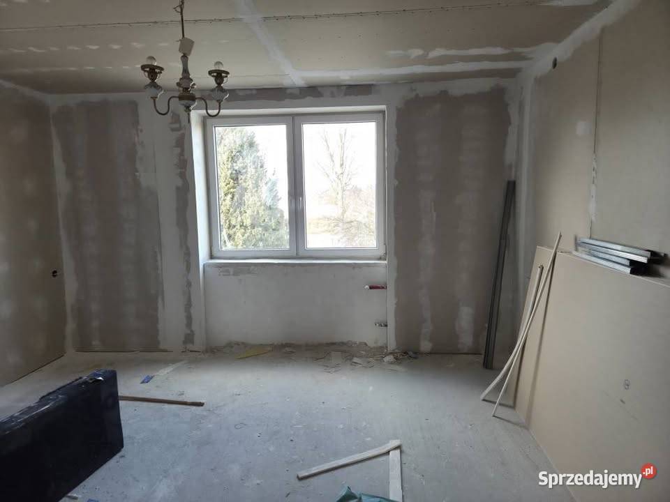 Domek w spokojnej okolicy z małym lasek śląskie Pacierzów