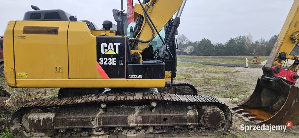 Koparka gąsienicowa cat 323E 2012 10000mth Rok produkcji 2012 Serock
