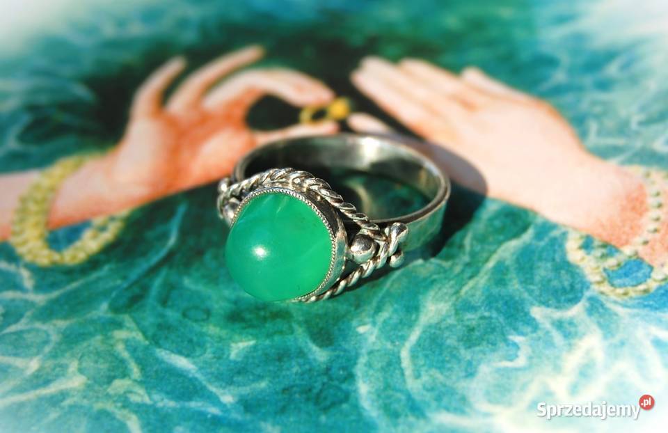Stary pierścionek srebrny zielony chryzopraz srebro lubelskie Lublin