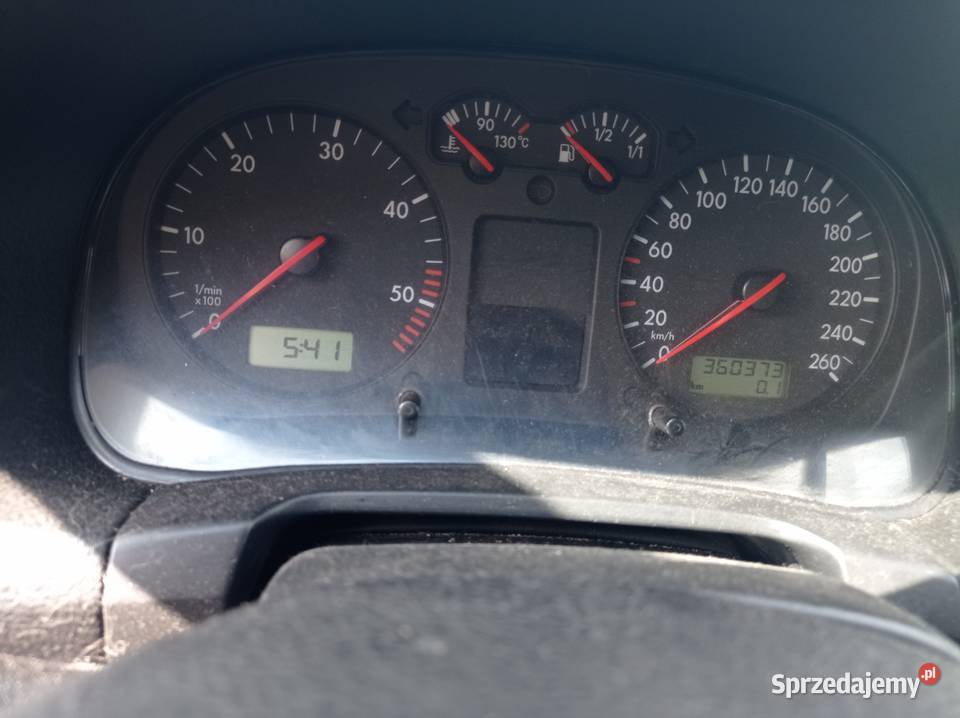 Volkswagen Golf IV 19 TDI 85 kW 2000 r dawca Szklarka Myślniewska