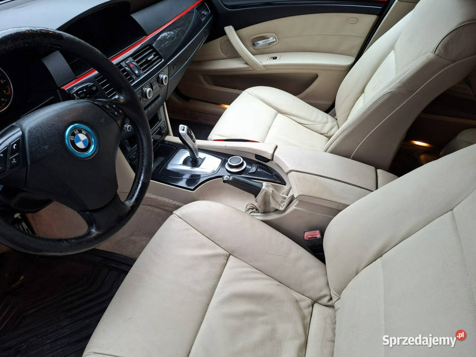 BMW 523 25 Benzyna bogata wersja ważne opłaty 221000km Jacków
