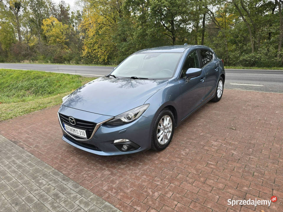Mazda 3 Mazda 3 15 benzynka z niskim przebiegiem nawigacja Cielcza