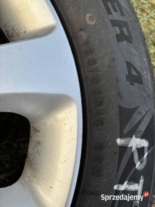 Alufelgi koła KIA RIO 55j x 15 offset 36 Samochodowe Tarnów sprzedam