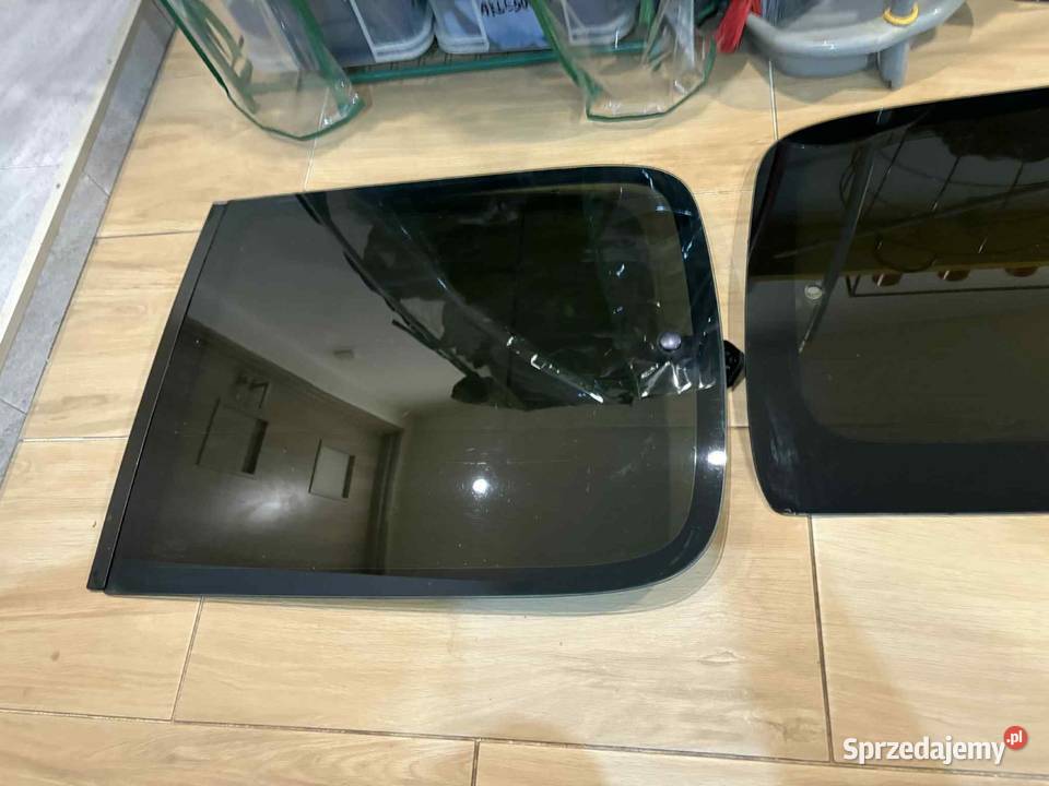 Boczne szyby Citroena Berlingo ban Lipno