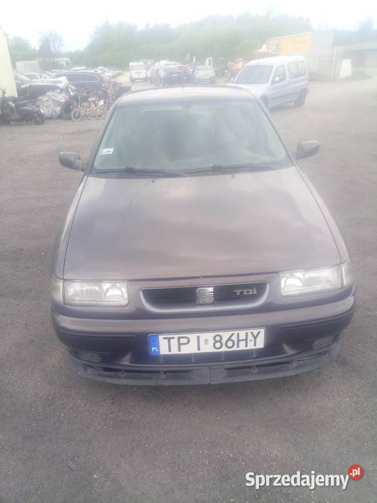 Sprzedam Seat Toledo diesel 1998 zarejestrowany uszkodzony Busko-Zdrój