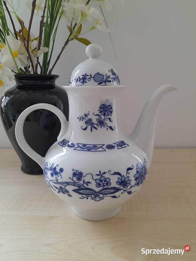 Porcelanowy dzbanek Ilmenau wzór cebulowy Bogatynia