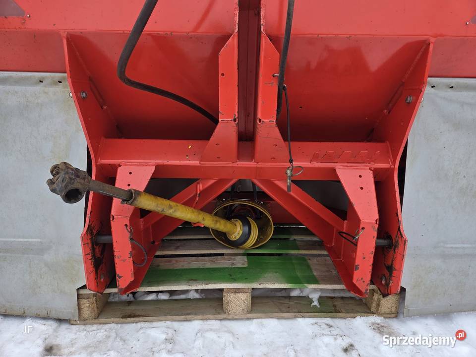 Rozsiewacz KUHN AXERA M1101 Ładny Stan Duży mazowieckie Gąsewo sprzedam