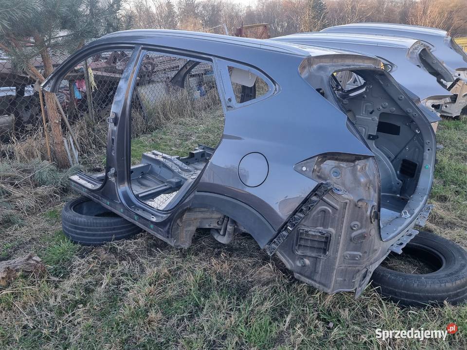 LEWY PRAWY BOK HYUNDAI TUCSON III 1518 łódzkie Skierniewice