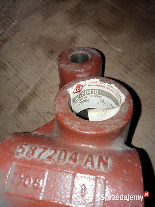 Wspornik osi koła Kuhn 58720410