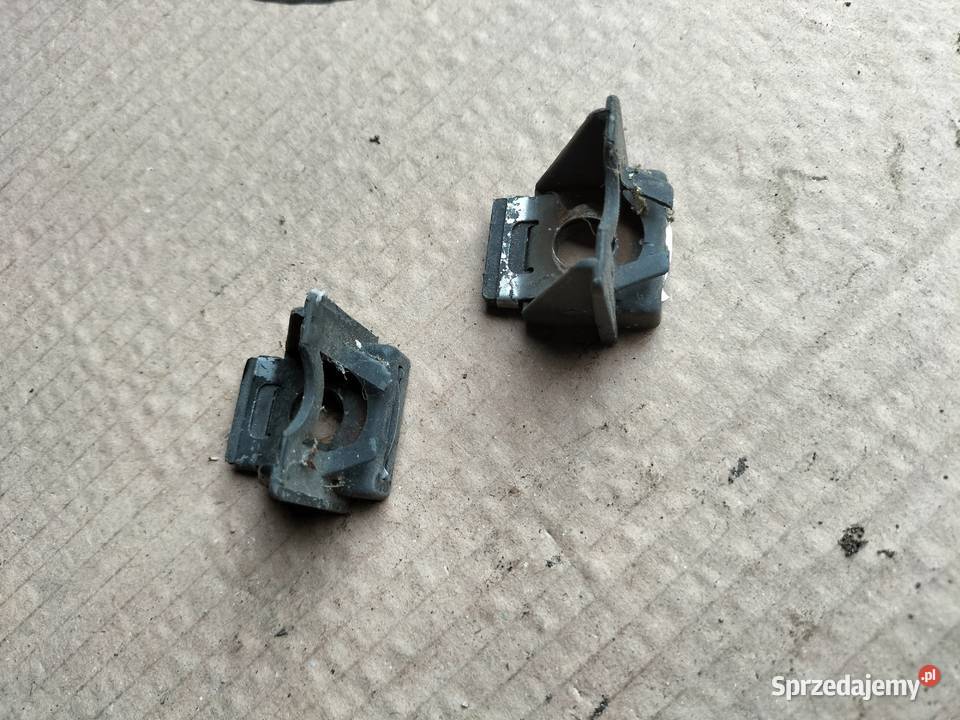 AUDI 80 B4 80B4 UCHWYT LAMPY DOLNY PRZÓD Kamień-Kolonia sprzedam