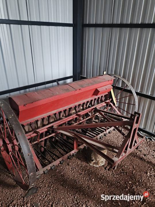 Sprzedam siewnik nieuszkodzony świętokrzyskie Rzepin Drugi