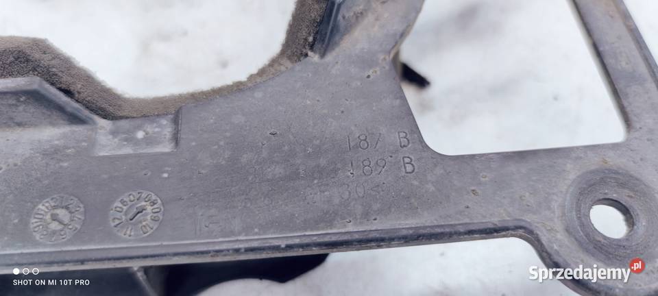 OSŁONA PÓŁOSI LEWA AUDI A4 B8 A5 8K0863187B Przystajń sprzedam