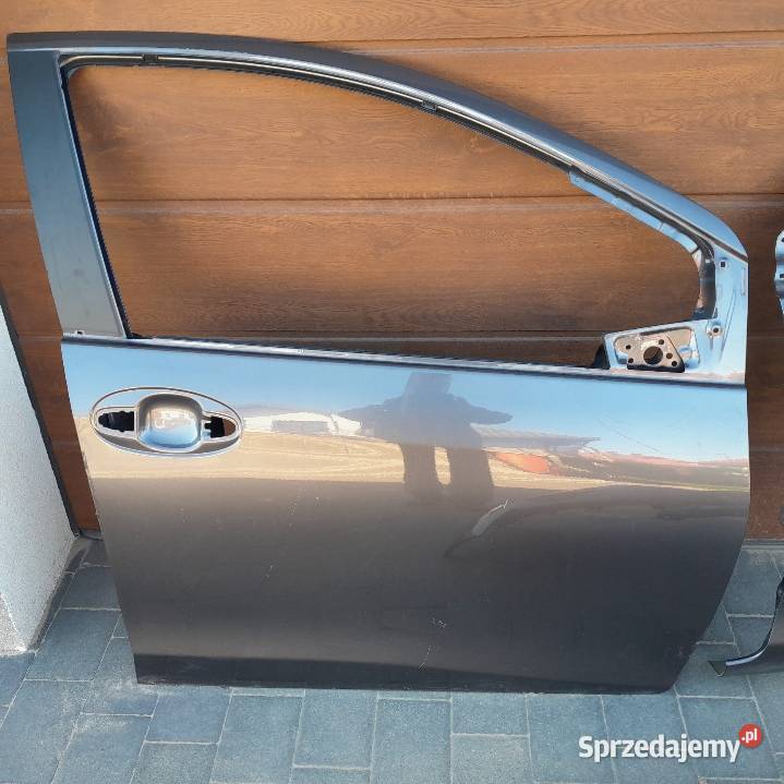 Drzwibłotnik zderzak Yaris lll Błotniki Wyszków