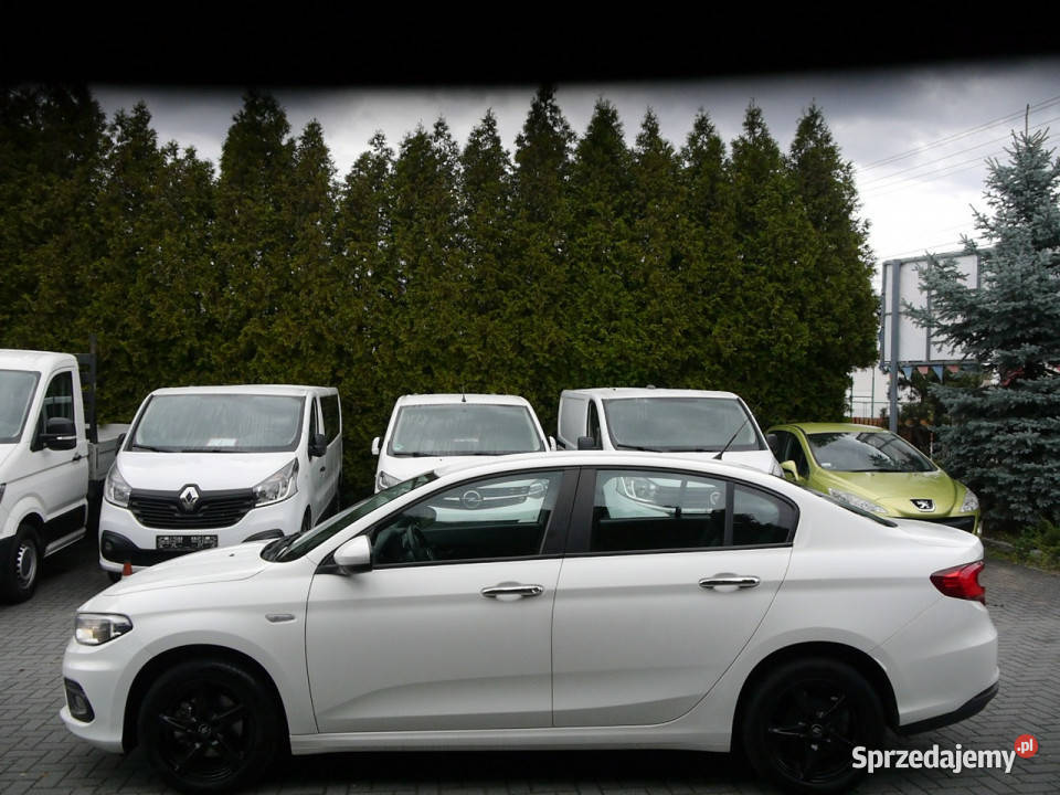 Fiat Tipo 14 zwykła benz 90 Stan b bezwypadkowy Częstochowa