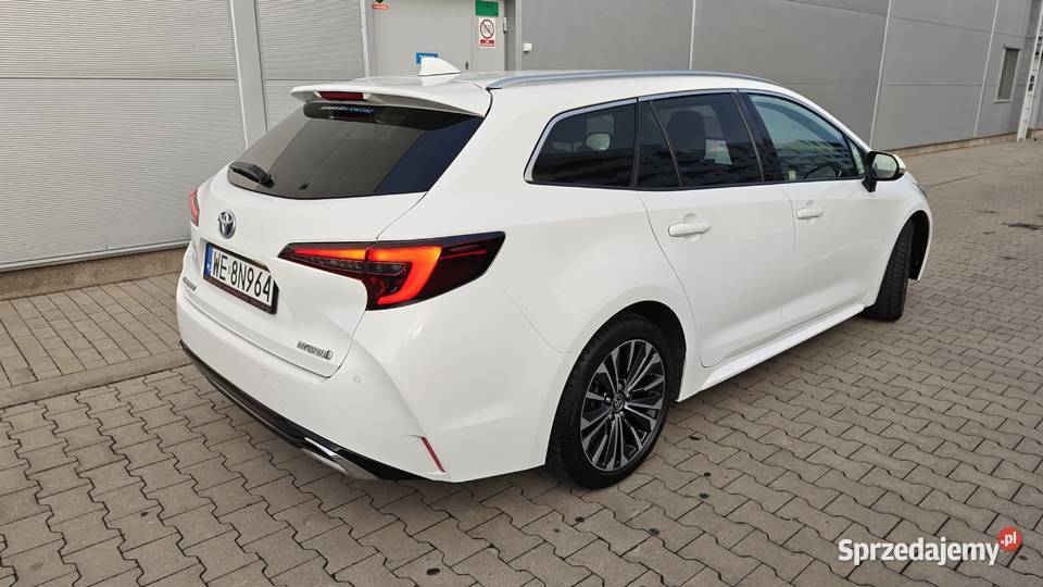 Toyota Corolla 18 Hybrid 140 2023 Style SalonPL Warszawa