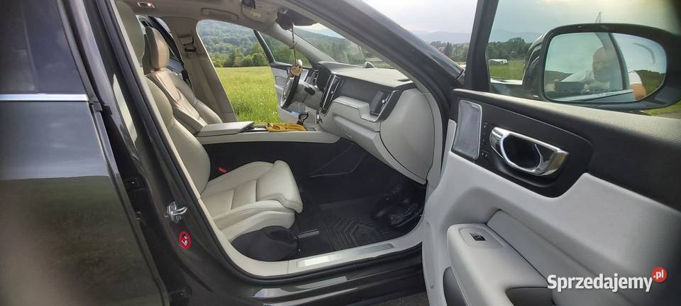 Volvo xc60 Inscipcion AWD 20 benzyna 316 koni Kowary