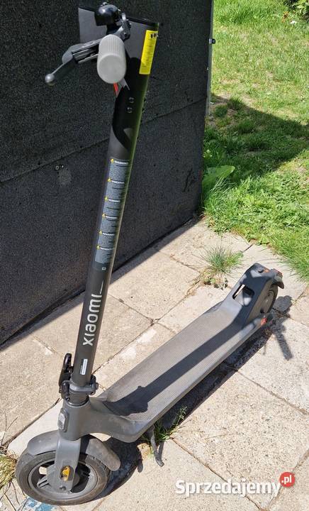 Hulajnoga Xiaomi Electric Scooter 4 Lite drugiej