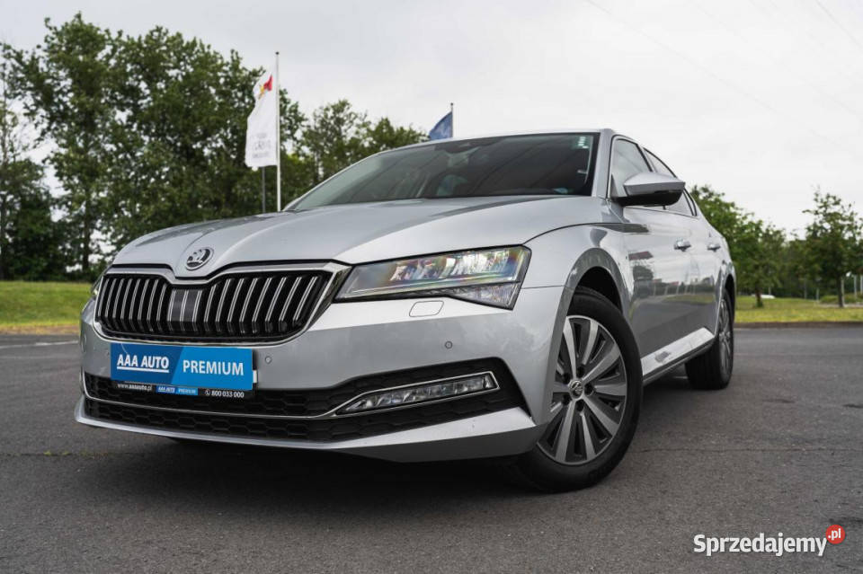 Skoda Superb 15 TSI asystent pasa ruchu Zabrze