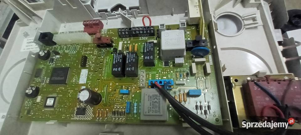 Piec gazowy Vaillant VU 24025 R3 jednof otw kom Kotły i Piece CO Piaseczno