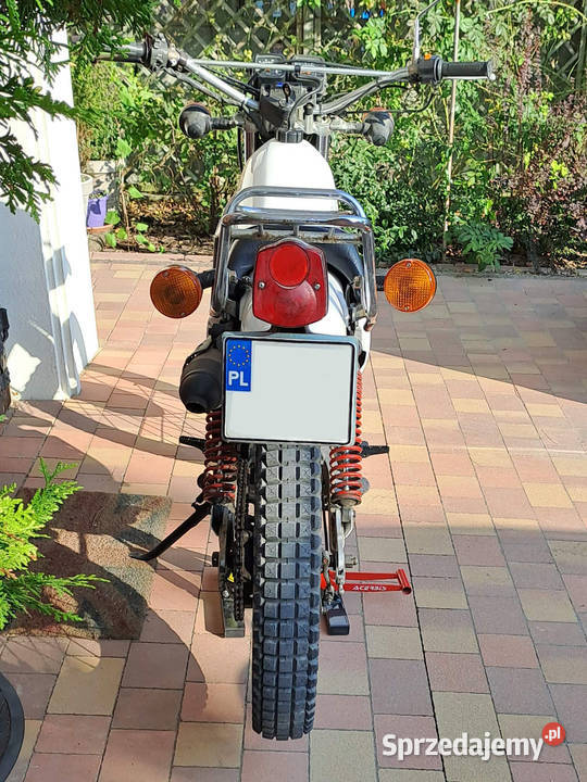 SUZUKI DR400 1982 Rok produkcji 1982 Świdnik