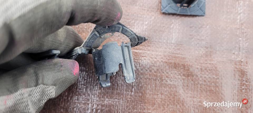 BMW 5 F10 F11 MOCOWANIE KOSZYK CZUJNIKA PDC śląskie Ruda Śląska sprzedam