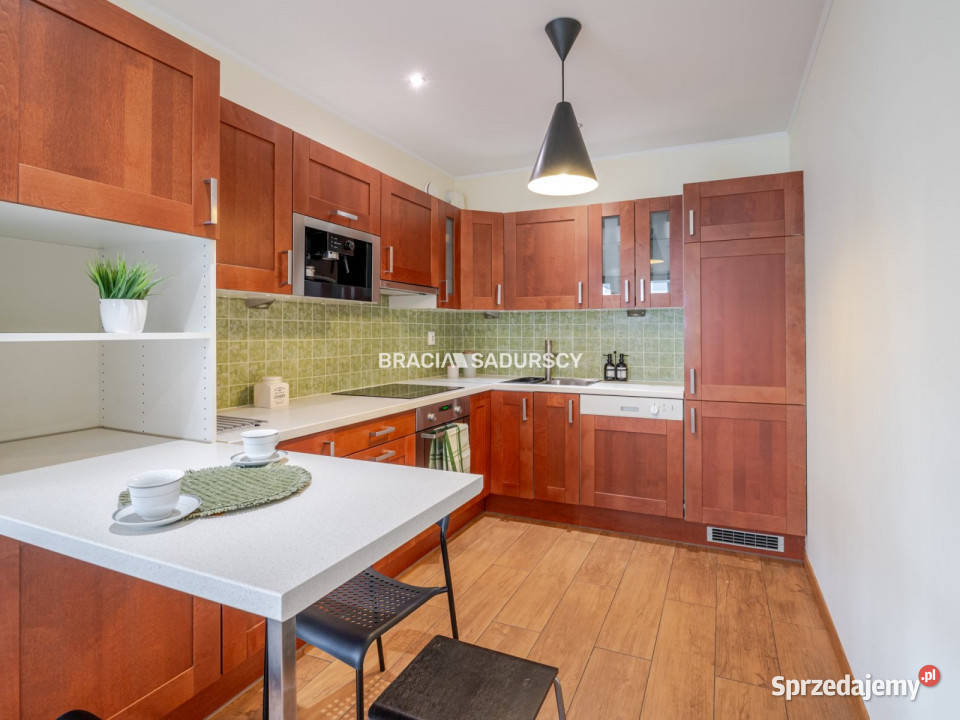 Mieszkanie Kraków Bartosza Głowackiego 6146m2 blok