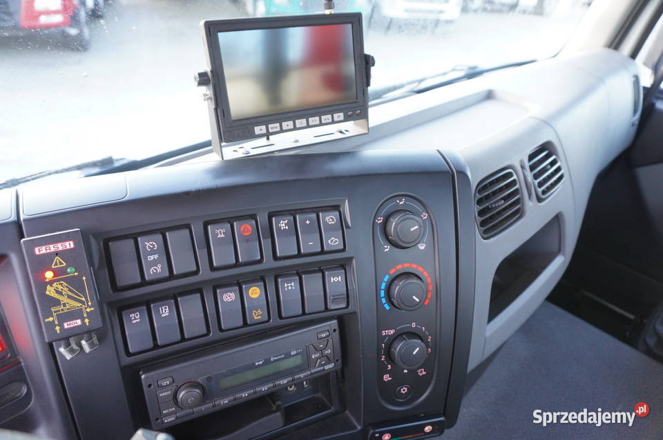 Renault C280 DTI 8 HDS Fassi 56 t Zasięg 8 m automatyczna