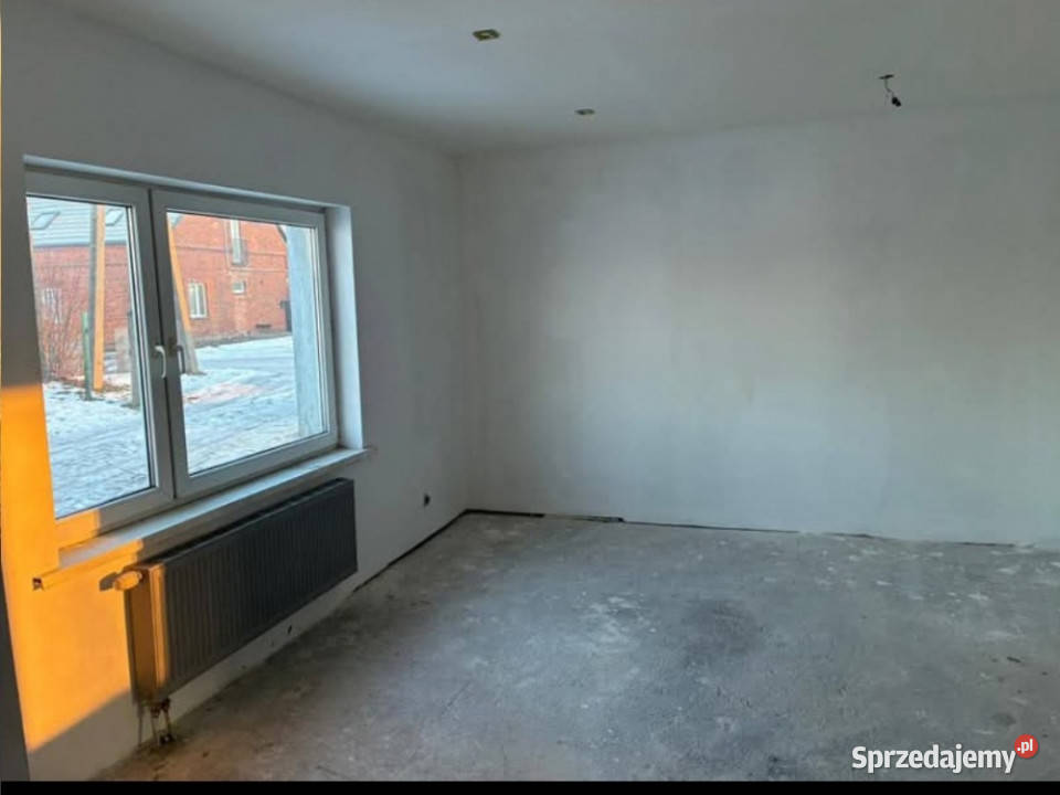 Sprzedam dom z działką wolnostojący Sprzedaż