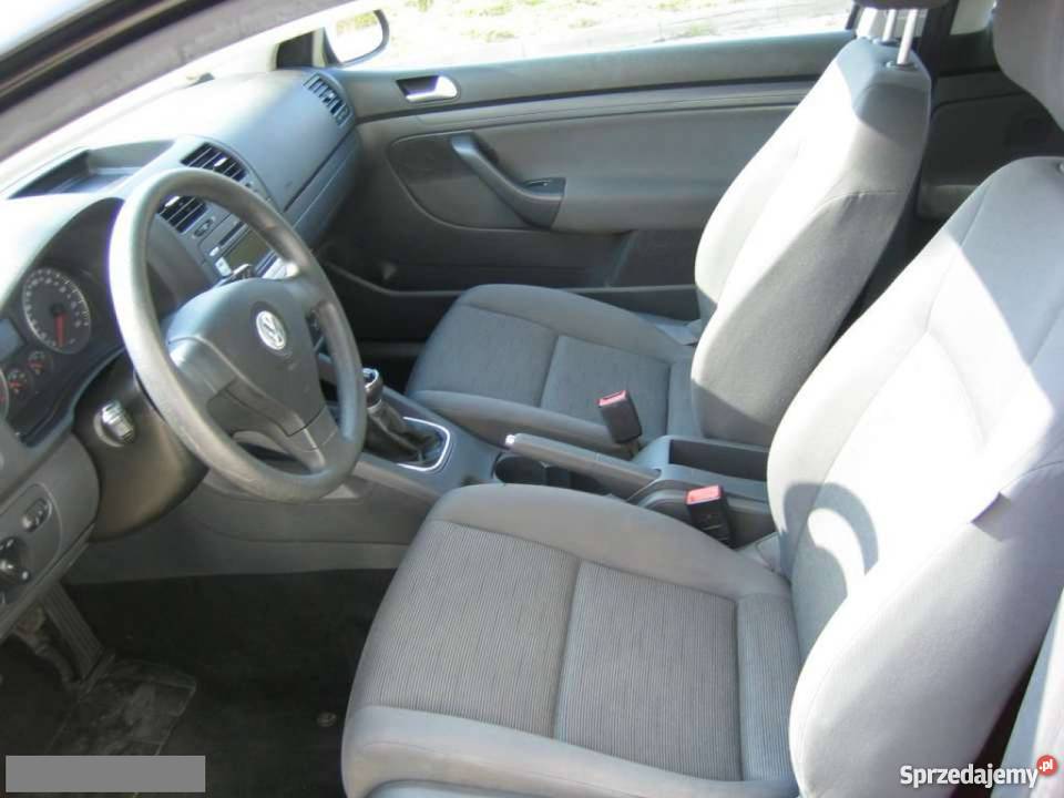 Volkswagen Golf czarny nieuszkodzony Kraków sprzedam