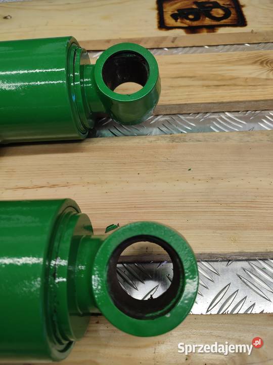 Siłownik podnośnika JOHN DEERE 6810 Tył Wilkowo