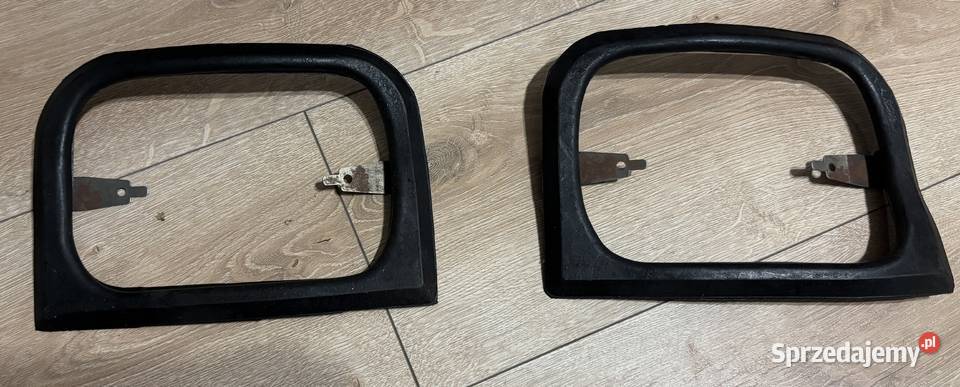 NOWY Okular ramka lampy przedniej Fiat 126p