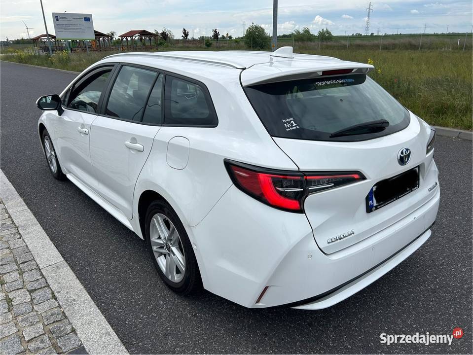 Toyota Corolla 18 hybryda 2022r 4/5 Tarnów